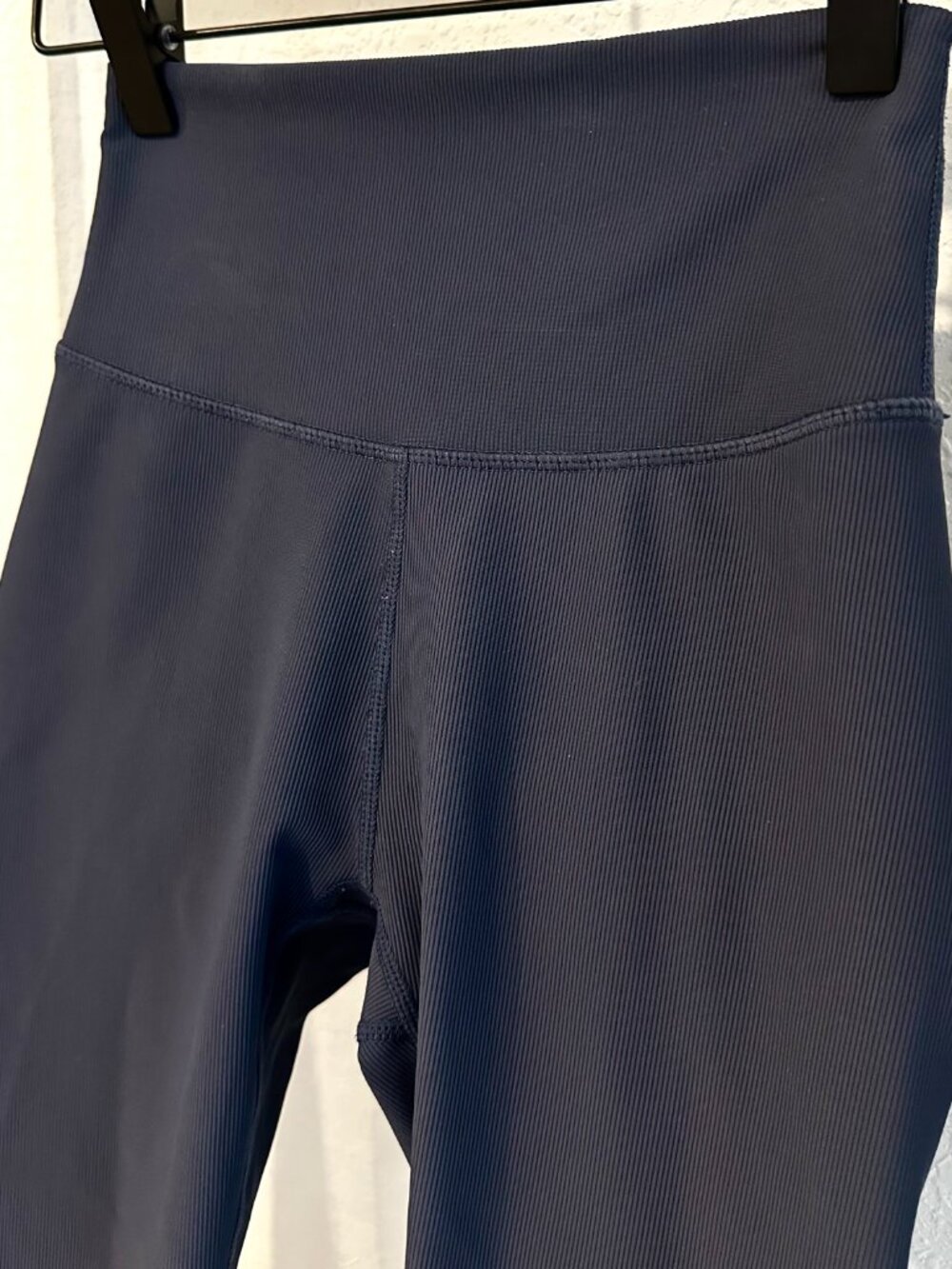 Wilo The Label Navy Ribbed High Rise Crop Leggings XS - Picture 6 of 8